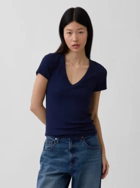 Modern T-shirt met V-hals
