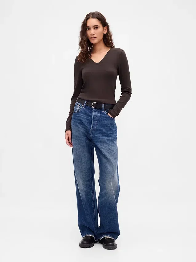 Modern T-shirt met V-hals