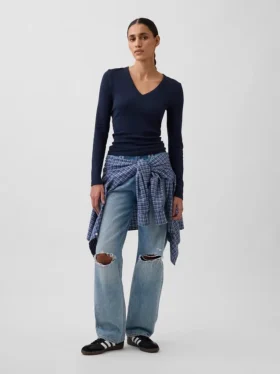 Modern T-shirt met V-hals