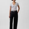 Modern T-shirt met V-hals