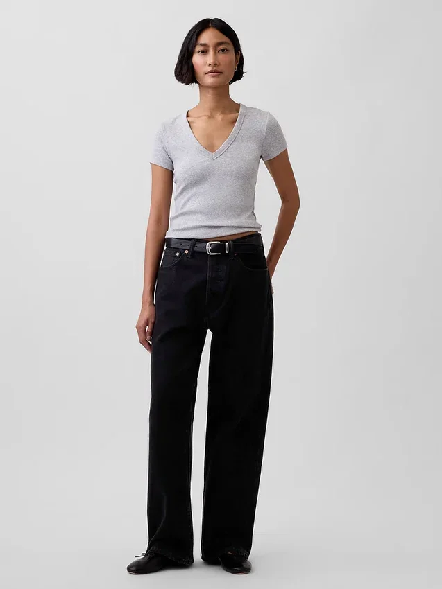 Modern T-shirt met V-hals