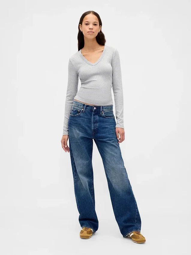 Modern T-shirt met V-hals