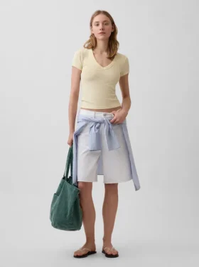 Modern T-shirt met V-hals