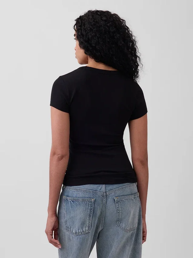 Modern T-shirt met V-hals