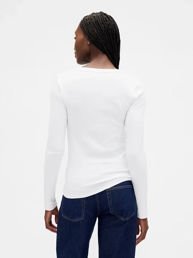 Modern T-shirt met V-hals