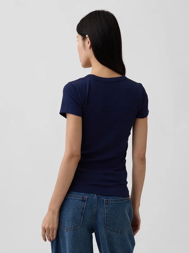 Modern T-shirt met V-hals