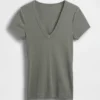 Modern T-shirt met V-hals