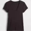 Modern T-shirt met V-hals