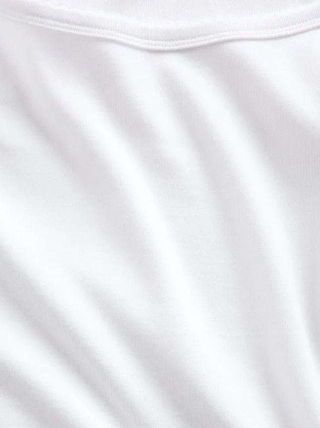 Modern T-shirt met vierkante hals en cropped pasvorm