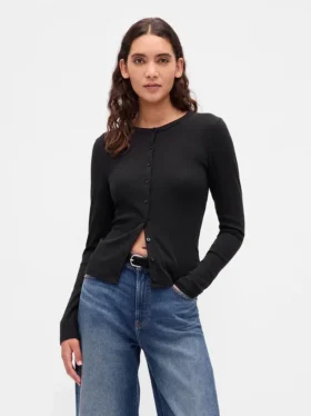 Modern vest met ronde hals