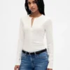 Modern vest met ronde hals