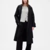 Modern vest met ronde hals