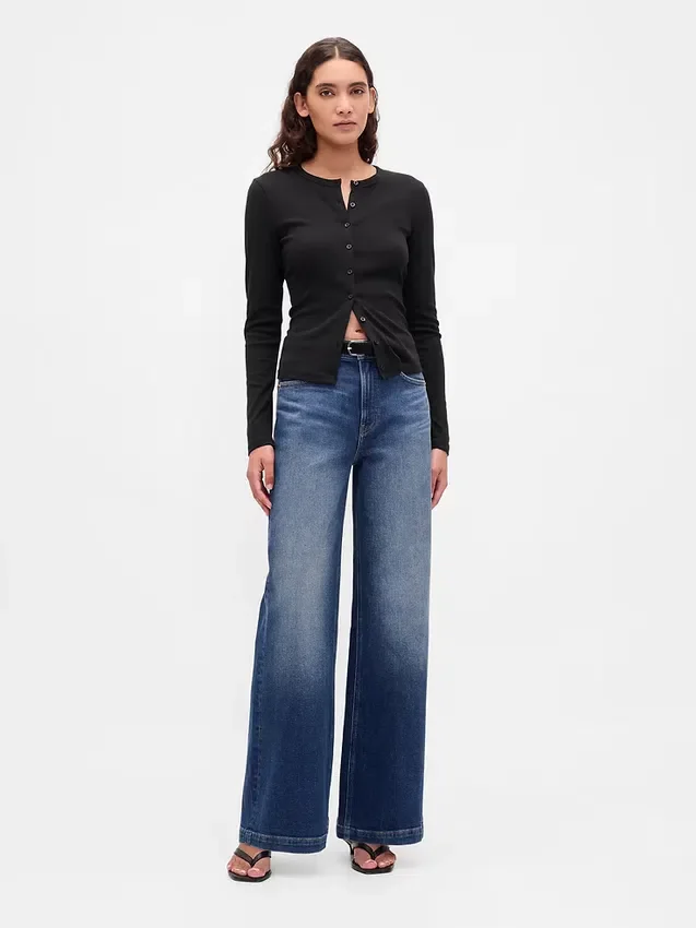 Modern vest met ronde hals