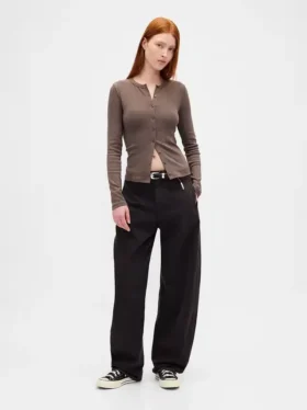 Modern vest met ronde hals