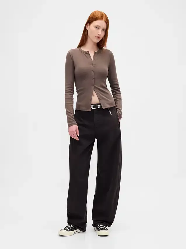 Modern vest met ronde hals