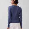 Modern vest met ronde hals