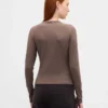 Modern vest met ronde hals