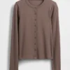 Modern vest met ronde hals