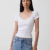 Moderne crop-top met kanten rand