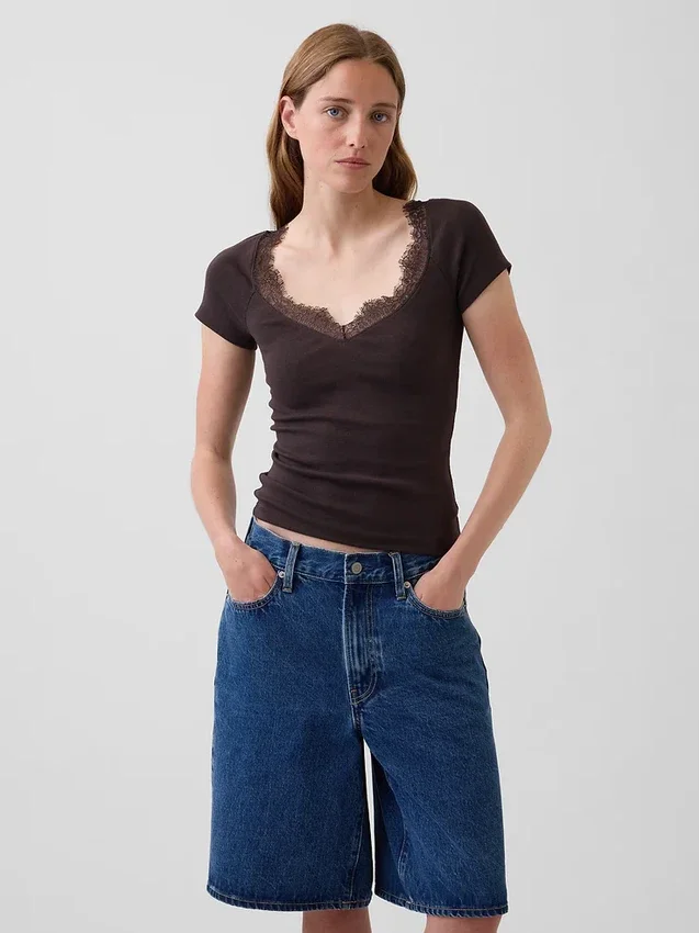 Moderne crop-top met kanten rand