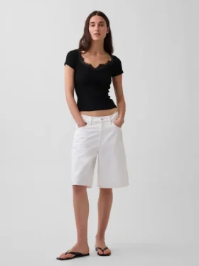 Moderne crop-top met kanten rand
