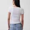 Moderne crop-top met kanten rand