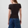 Moderne crop-top met kanten rand