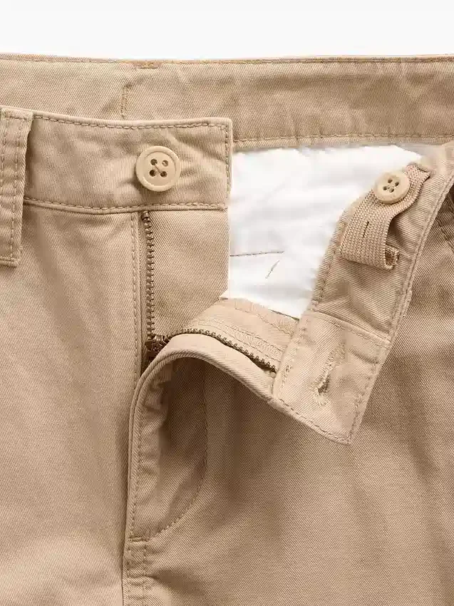 Moderne, losvallende kaki-broek voor kinderen