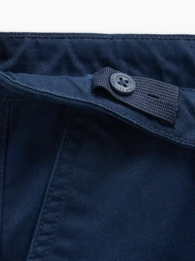 Moderne, losvallende kaki-broek voor kinderen