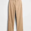 Moderne, loszittende kaki broek in jaren '90-stijl