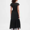 Moderne maxi-jurk met ruches van gemengde materialen