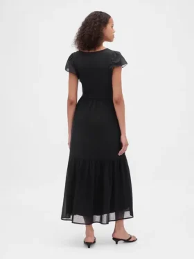 Moderne maxi-jurk met ruches van gemengde materialen