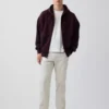 Moderne rechte kaki broek