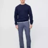 Moderne rechte kaki broek