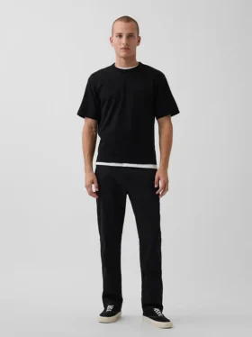 Moderne rechte kaki broek