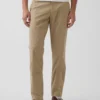 Moderne rechte kaki broek