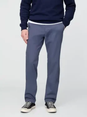 Moderne rechte kaki broek
