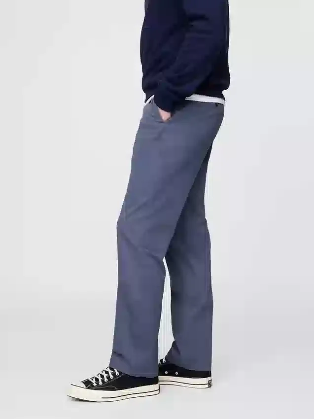 Moderne rechte kaki broek