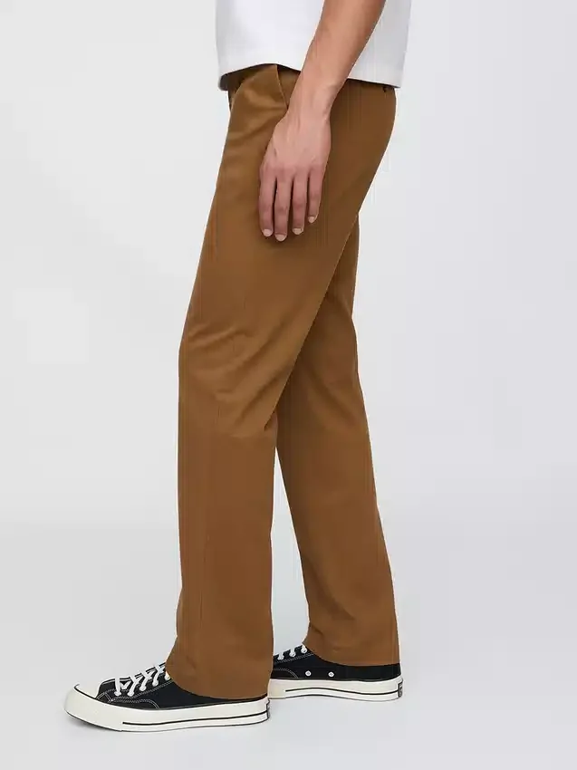 Moderne rechte kaki broek