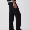 Moderne rechte kaki broek