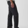 Moderne rechte kaki broek