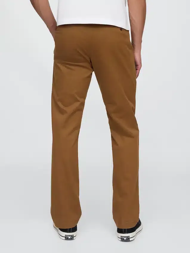 Moderne rechte kaki broek