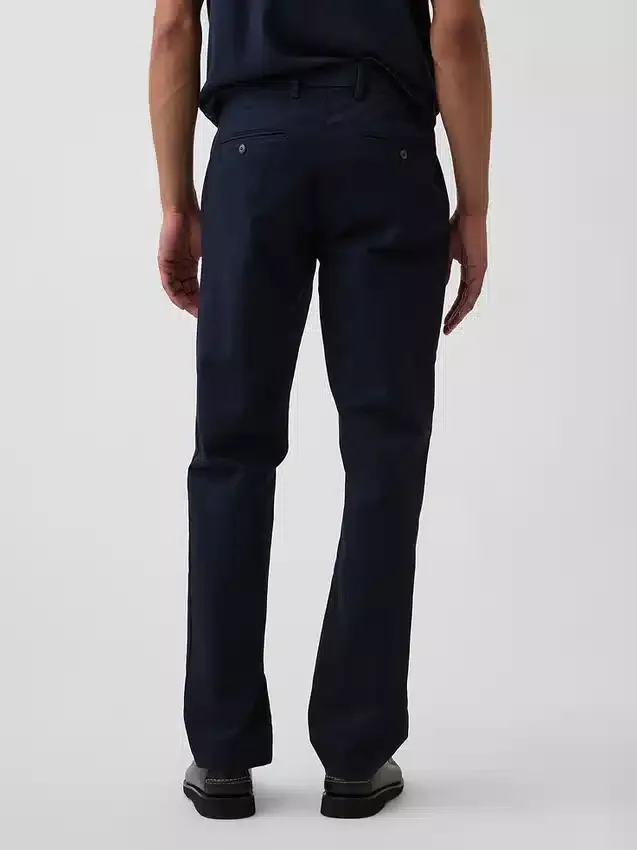 Moderne rechte kaki broek