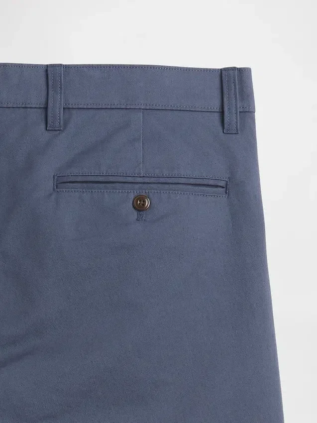 Moderne rechte kaki broek