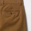Moderne rechte kaki broek
