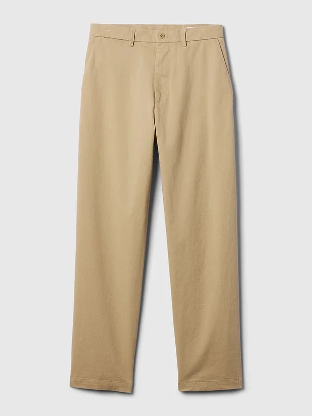 Moderne, ruimvallende kaki broek