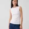Moderne tanktop met ronde hals