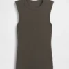 Moderne tanktop met ronde hals