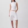 Moderne tanktop met staande kraag