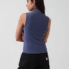 Moderne tanktop met staande kraag